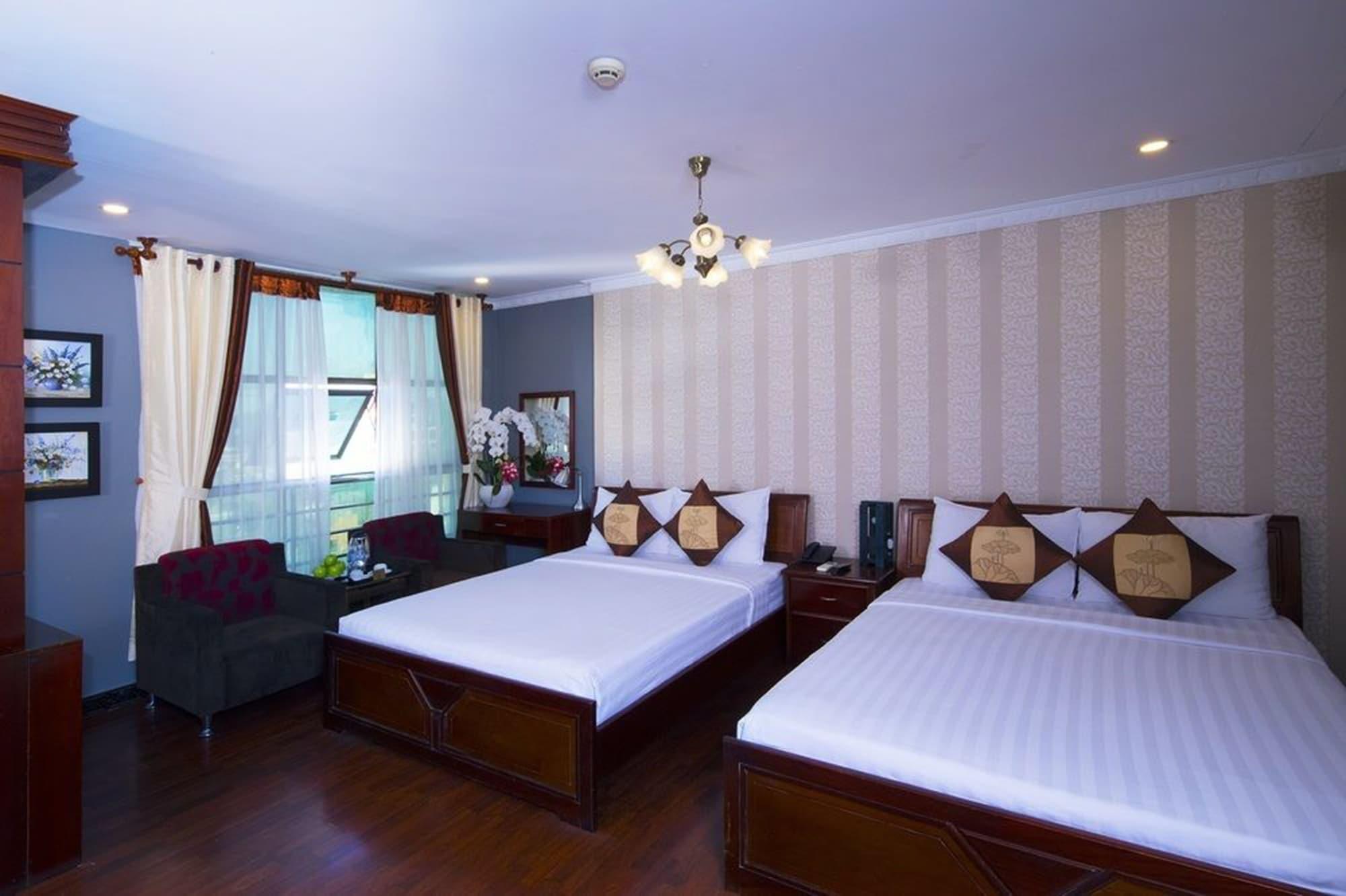 Good Vibes Central Hotel Хошимин Екстериор снимка