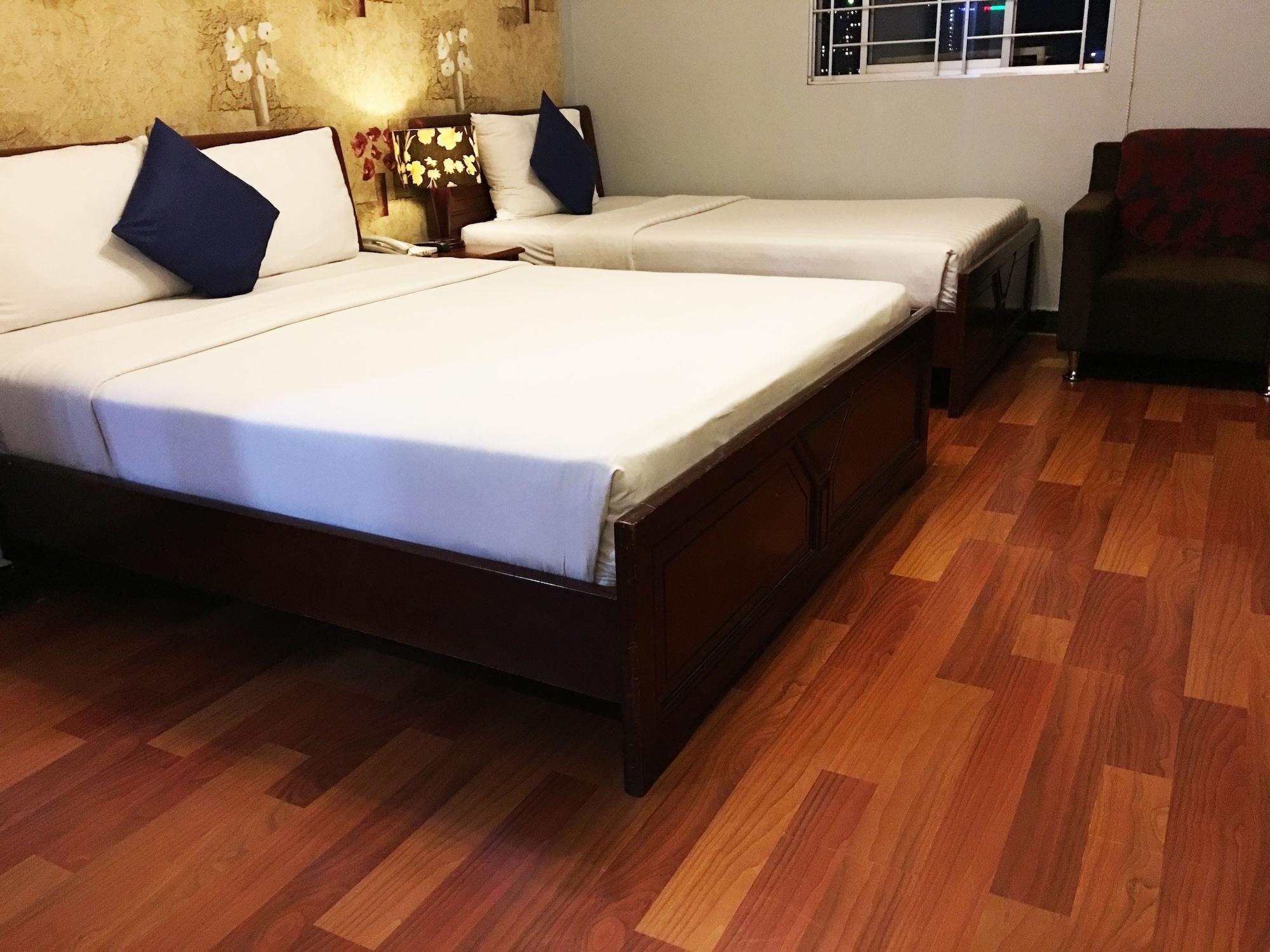Good Vibes Central Hotel Хошимин Екстериор снимка