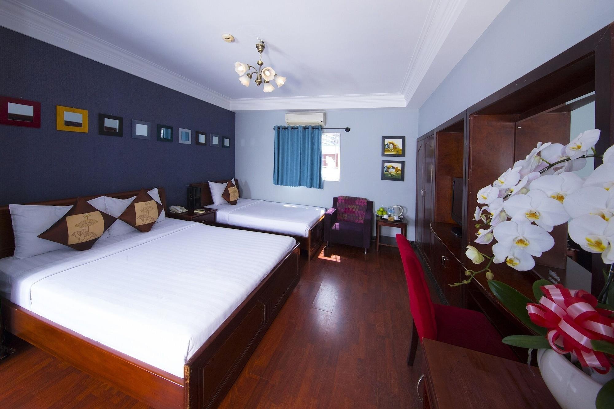 Good Vibes Central Hotel Хошимин Екстериор снимка
