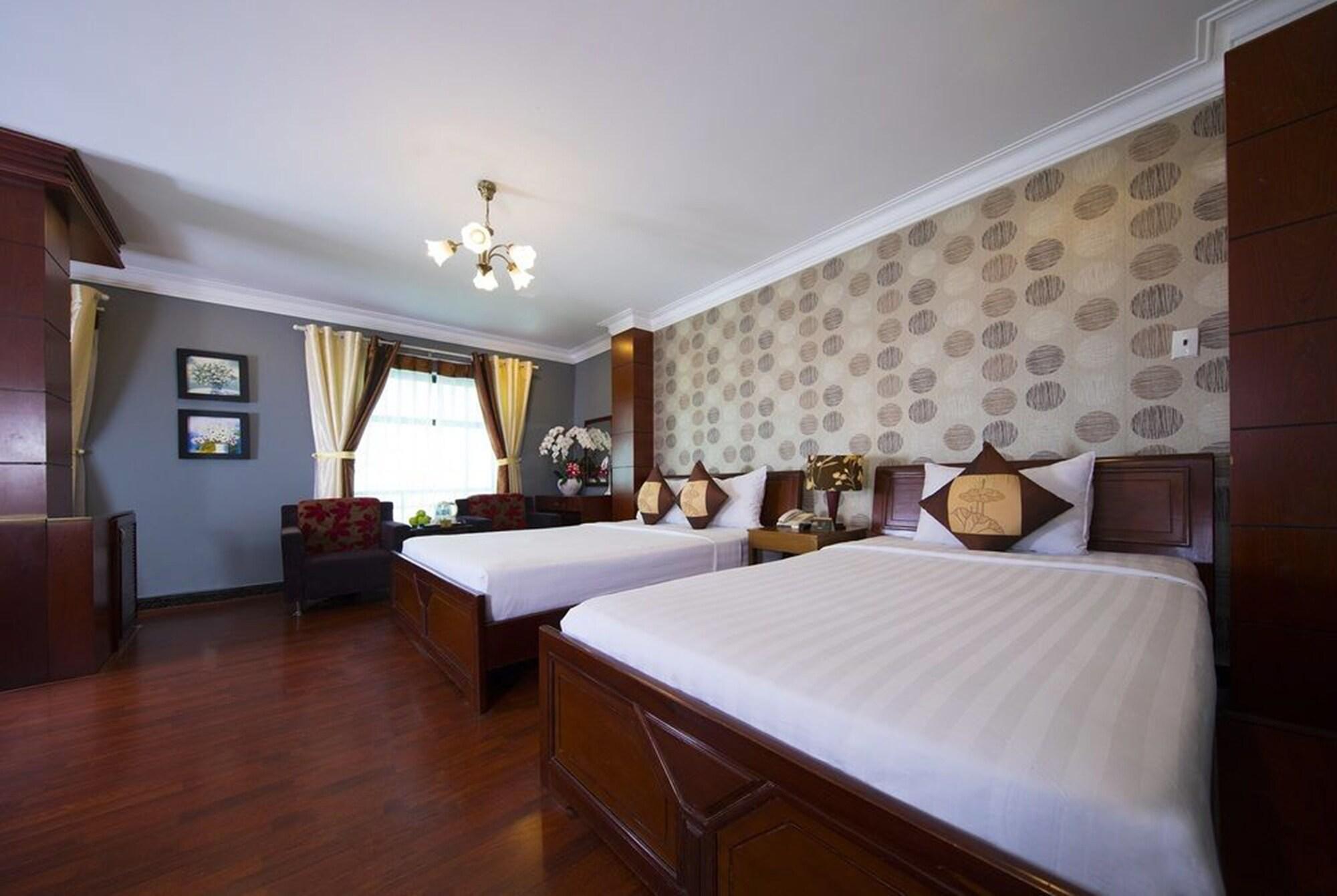 Good Vibes Central Hotel Хошимин Екстериор снимка