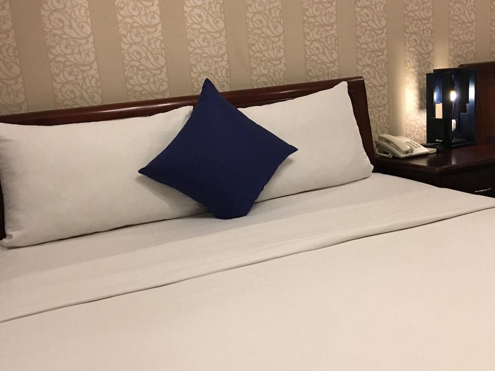 Good Vibes Central Hotel Хошимин Екстериор снимка