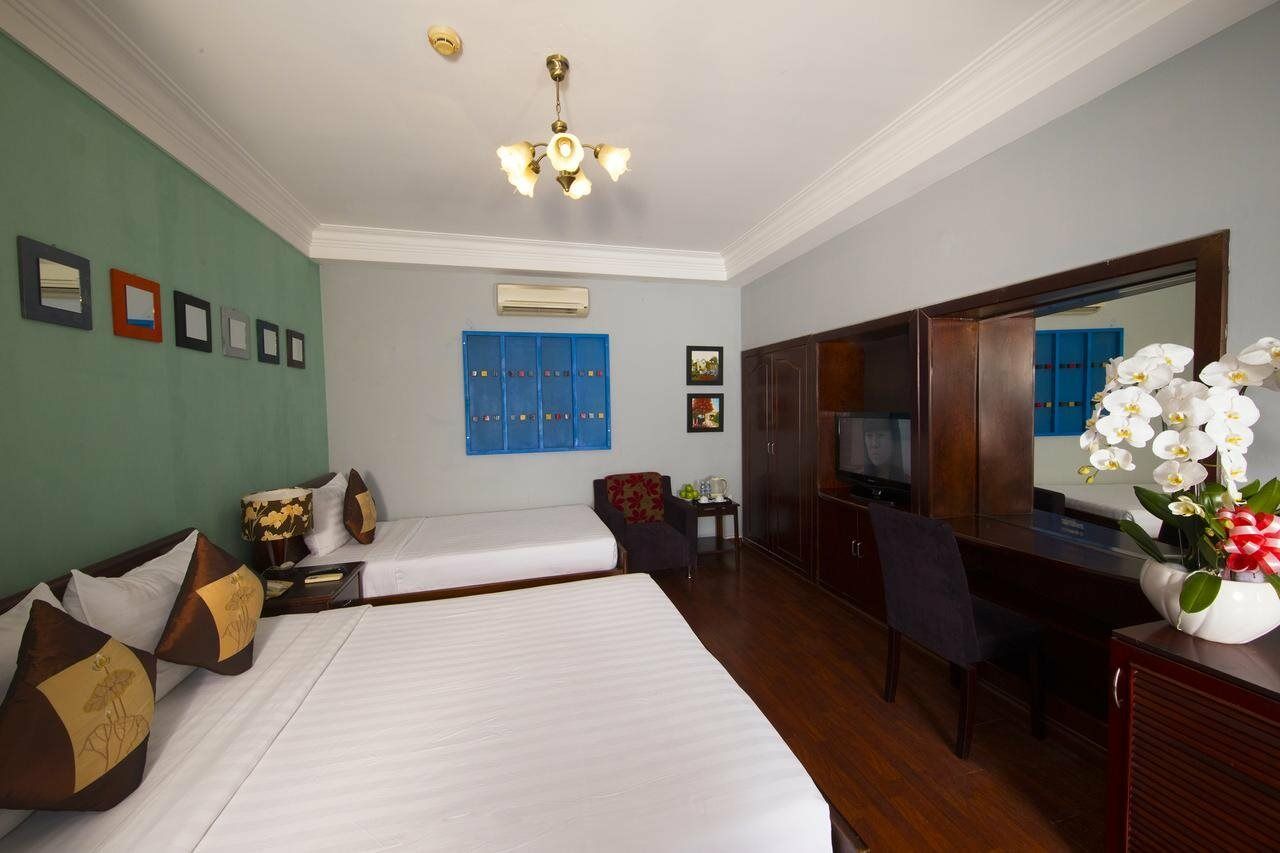 Good Vibes Central Hotel Хошимин Екстериор снимка